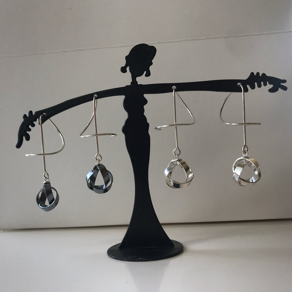 knots keynote earrings